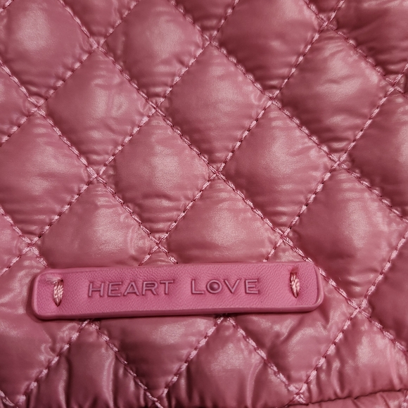 Heart Love By Charo Quilted Puffy Pink Adjustable Straps Zip Up Belt Bag. - Picture 2 of 8